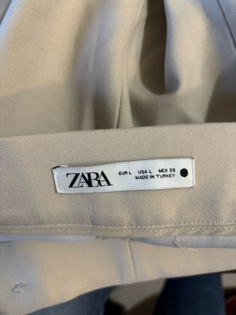 Two Zara 1 Cream and 1 blue navy High-Waist Button-Front Women's Shorts - Picture 6 of 6